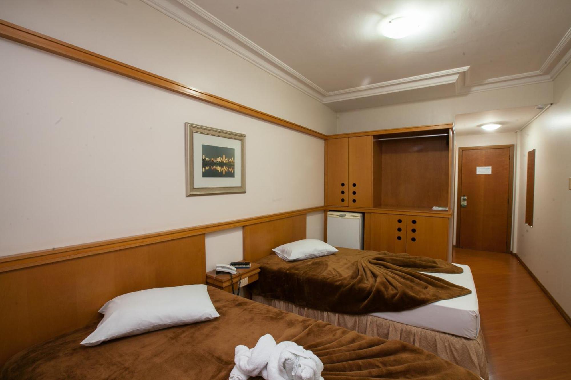 Grande Hotel Guarapuava Kamer foto