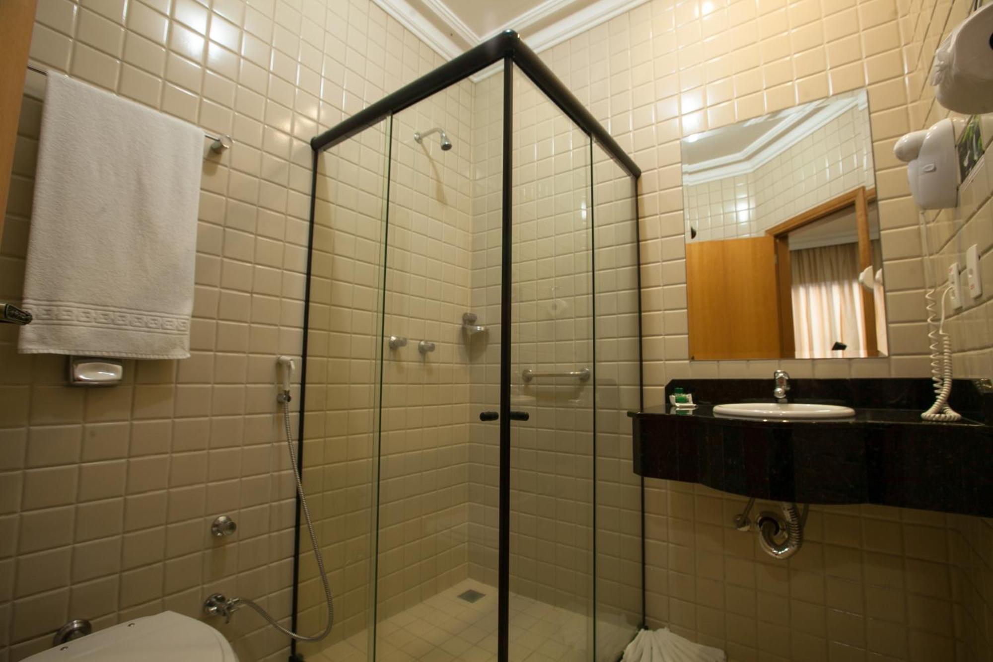 Grande Hotel Guarapuava Kamer foto